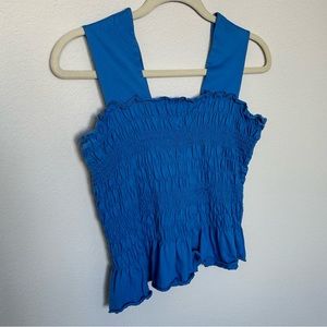 Cinched cerulean crop